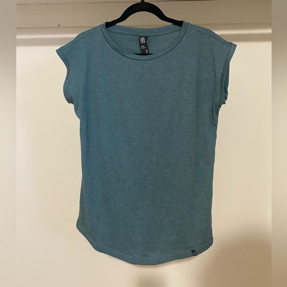 EUC Mountain Hardwear Everyday Perfect Tee Shirt Teal Medium - Picture 4 of 5